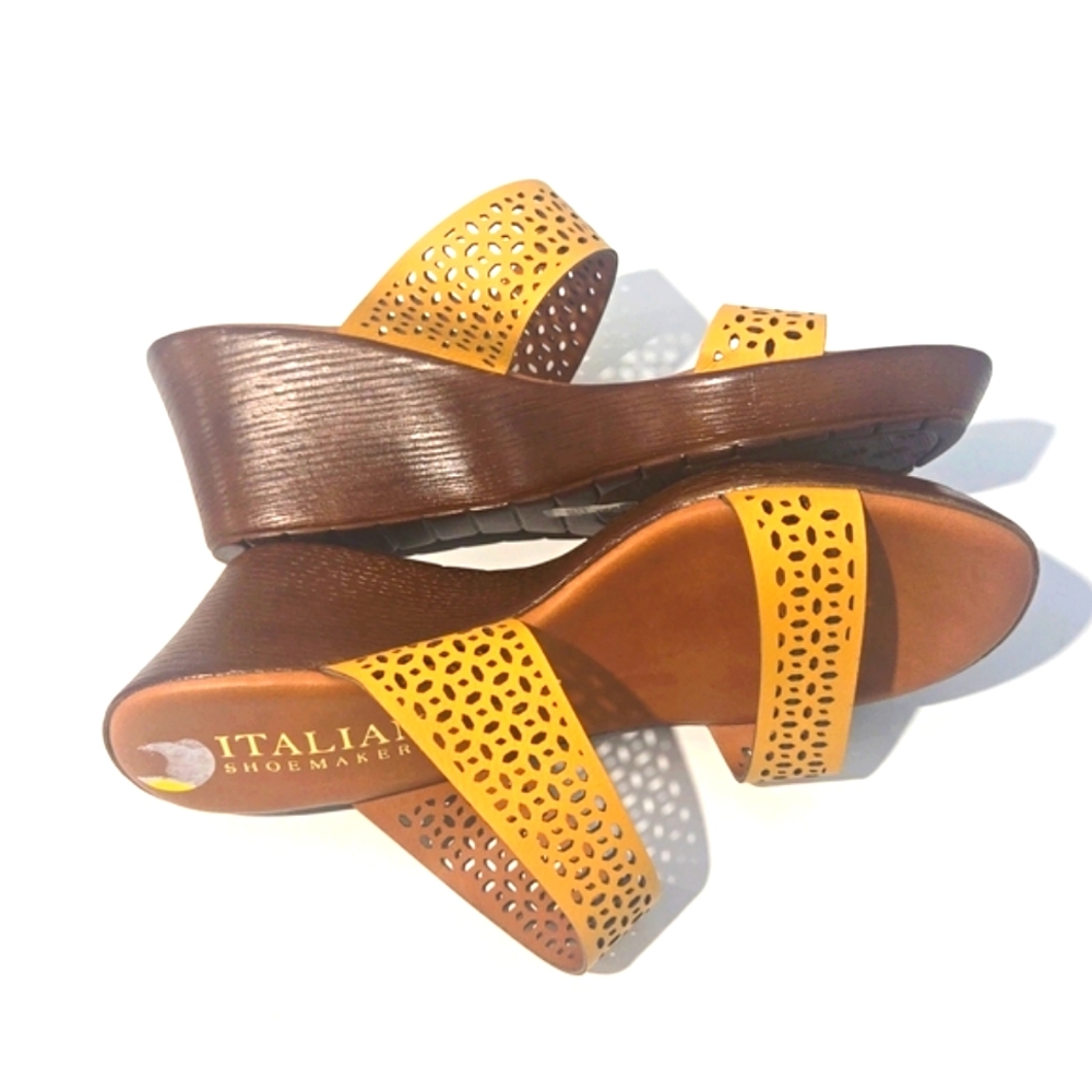 Italian shoemaker yellow strap wedge sandals SIZE 9 - Picture 2 of 3